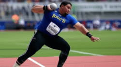 Teknik optimalisasi lemparan dalam olahraga atletik lontar peluru