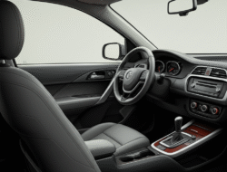 Tips Membersihkan Interior Mobil dengan Aman